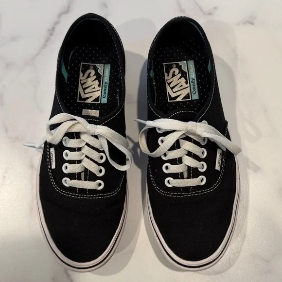 Women’s VANS Low Top Size 8 - Picture 2 of 8